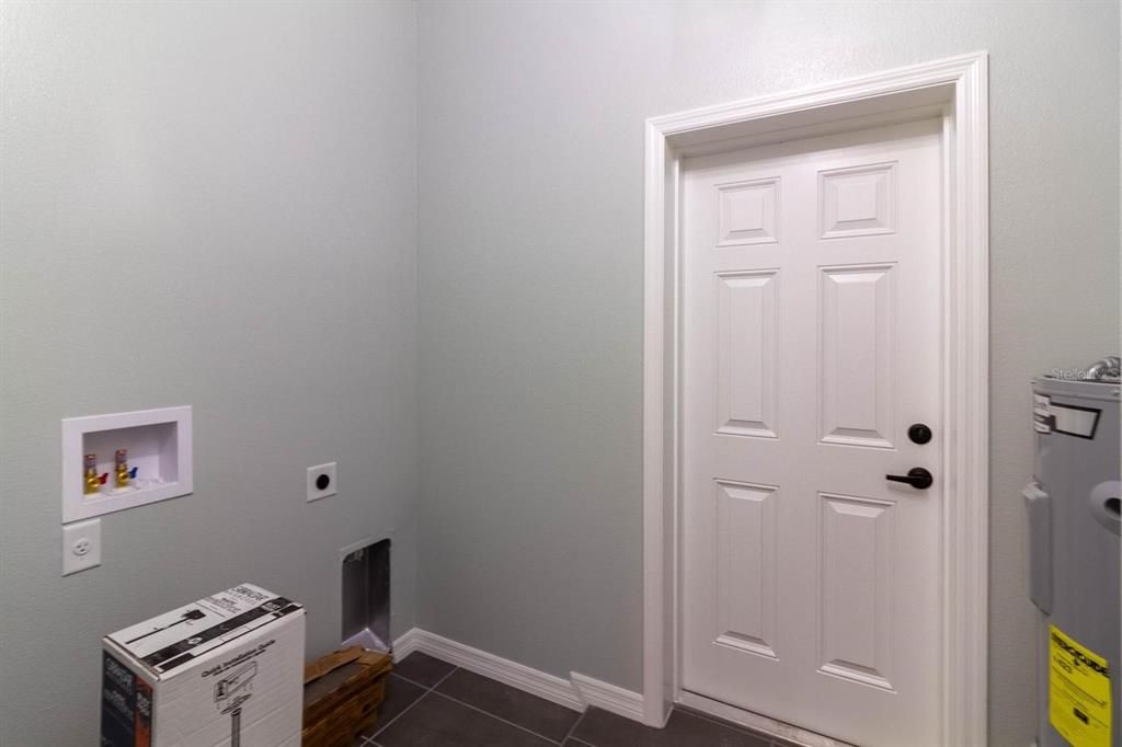 For Sale: $407,530 (3 beds, 2 baths, 1254 Square Feet)