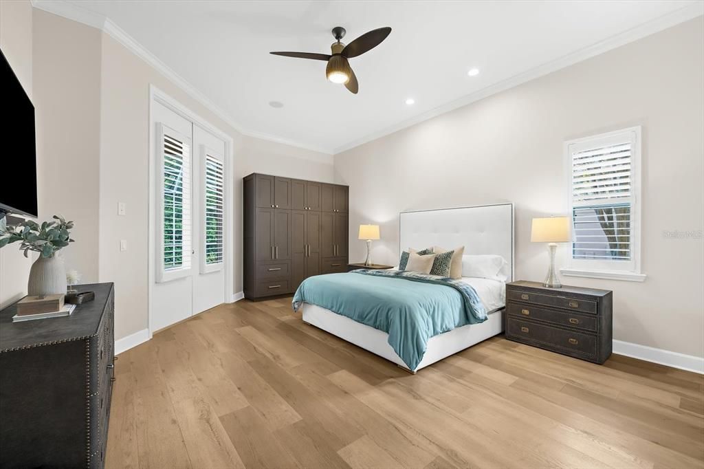 Activo con contrato: $1,450,000 (5 camas, 3 baños, 3340 Pies cuadrados)