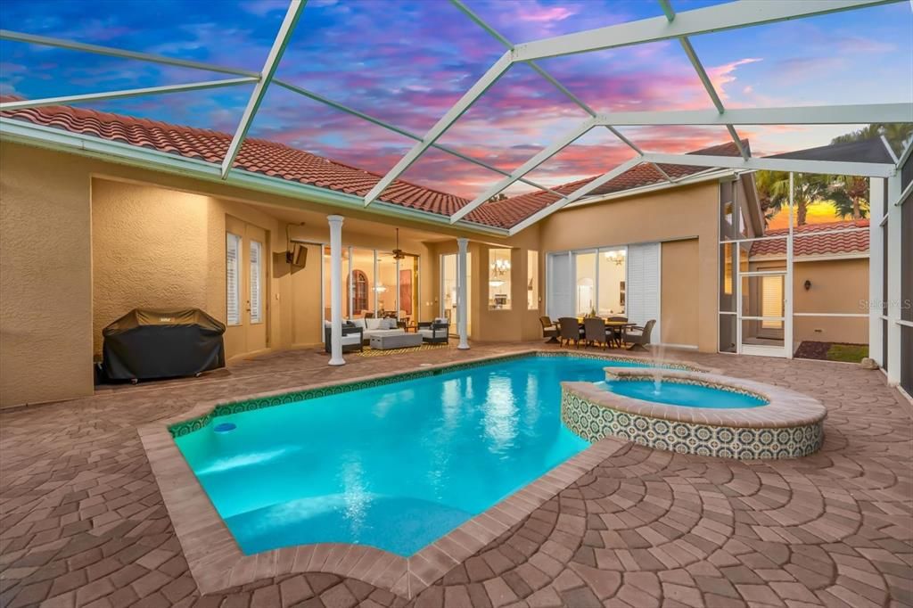 Activo con contrato: $1,450,000 (5 camas, 3 baños, 3340 Pies cuadrados)