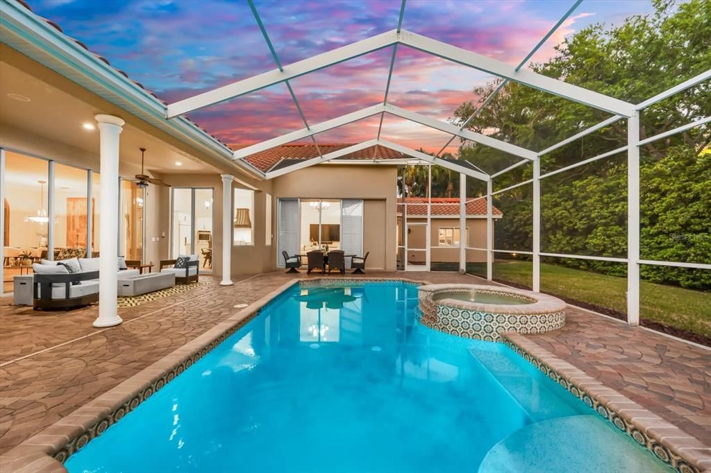 Activo con contrato: $1,450,000 (5 camas, 3 baños, 3340 Pies cuadrados)