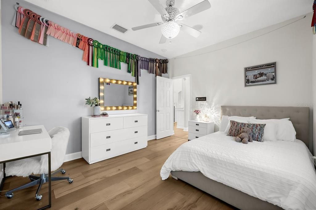Activo con contrato: $1,450,000 (5 camas, 3 baños, 3340 Pies cuadrados)