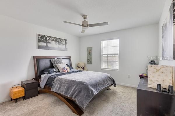 En Venta: $564,999 (5 camas, 2 baños, 2896 Pies cuadrados)
