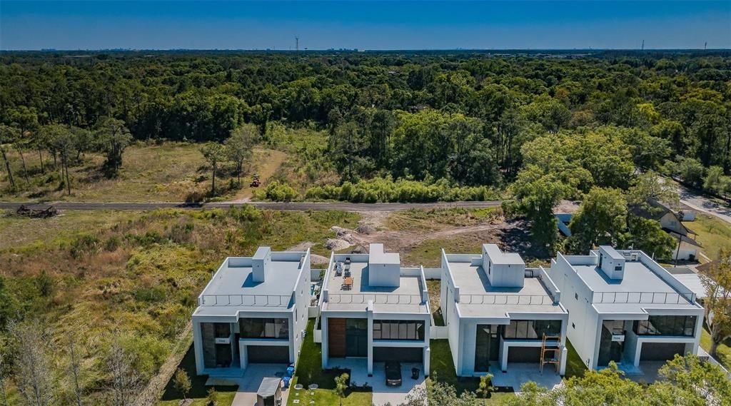 На продажу: $275,000 (0.13 acres)