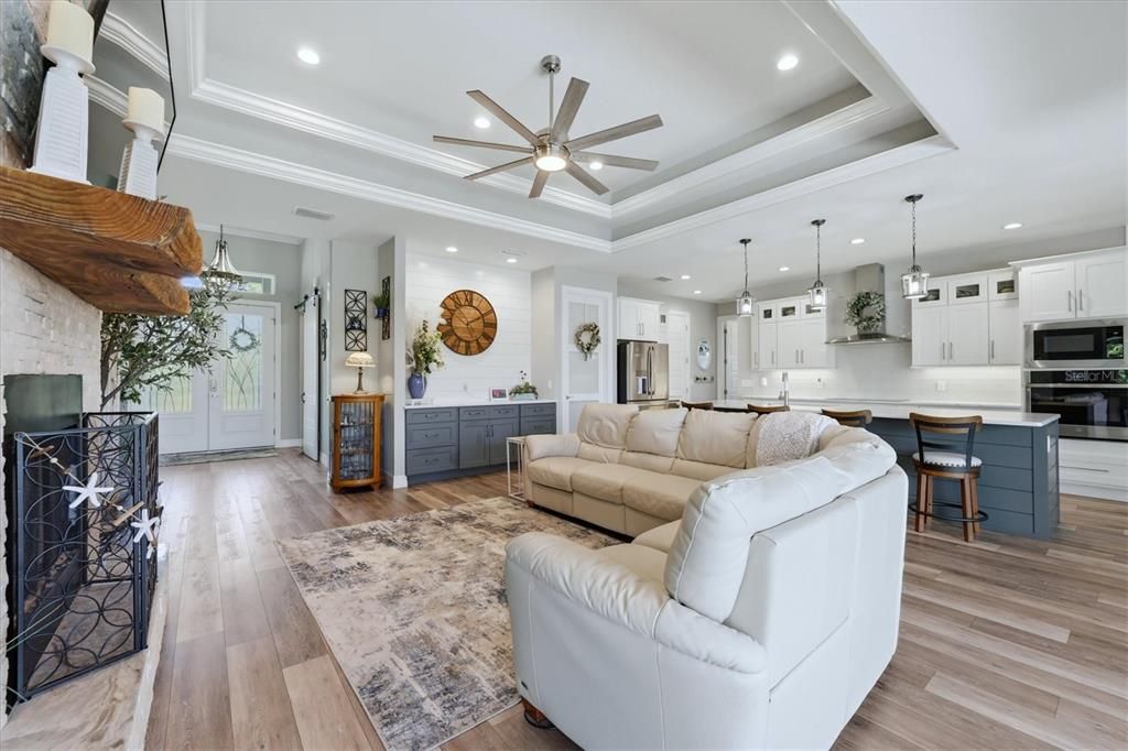 For Sale: $850,000 (3 beds, 2 baths, 2062 Square Feet)