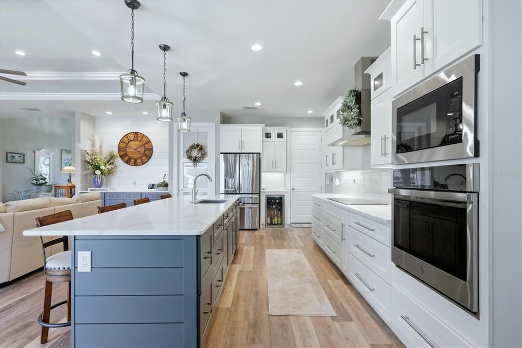 For Sale: $850,000 (3 beds, 2 baths, 2062 Square Feet)