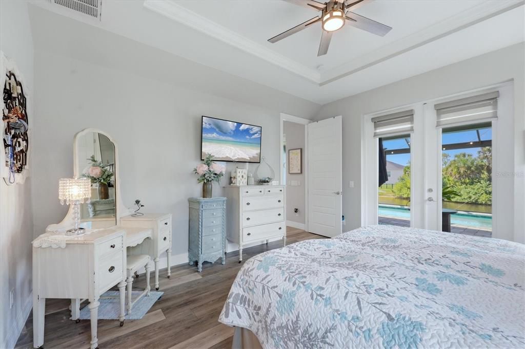 For Sale: $850,000 (3 beds, 2 baths, 2062 Square Feet)