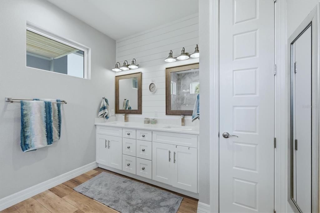For Sale: $850,000 (3 beds, 2 baths, 2062 Square Feet)