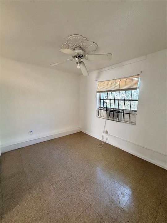 For Sale: $108,800 (3 beds, 1 baths, 1120 Square Feet)