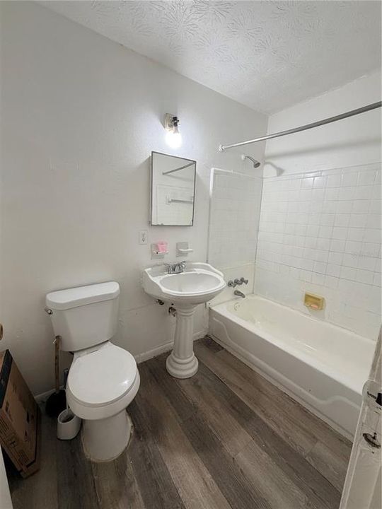 For Sale: $108,800 (3 beds, 1 baths, 1120 Square Feet)