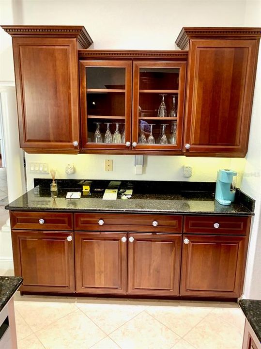 En Renta: $4,500 (3 camas, 2 baños, 2044 Pies cuadrados)