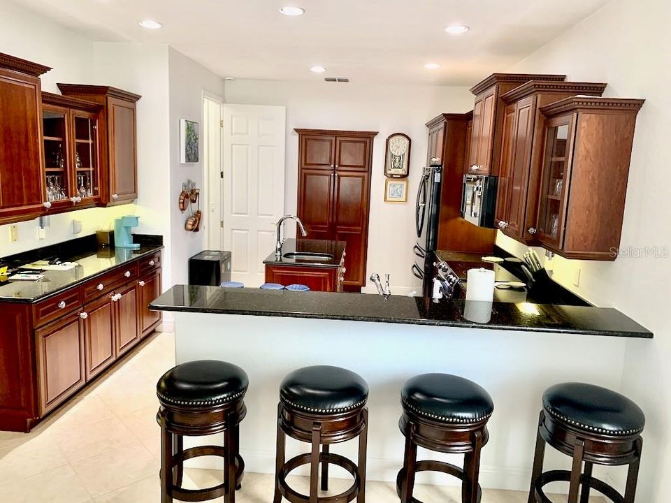 En Renta: $4,500 (3 camas, 2 baños, 2044 Pies cuadrados)