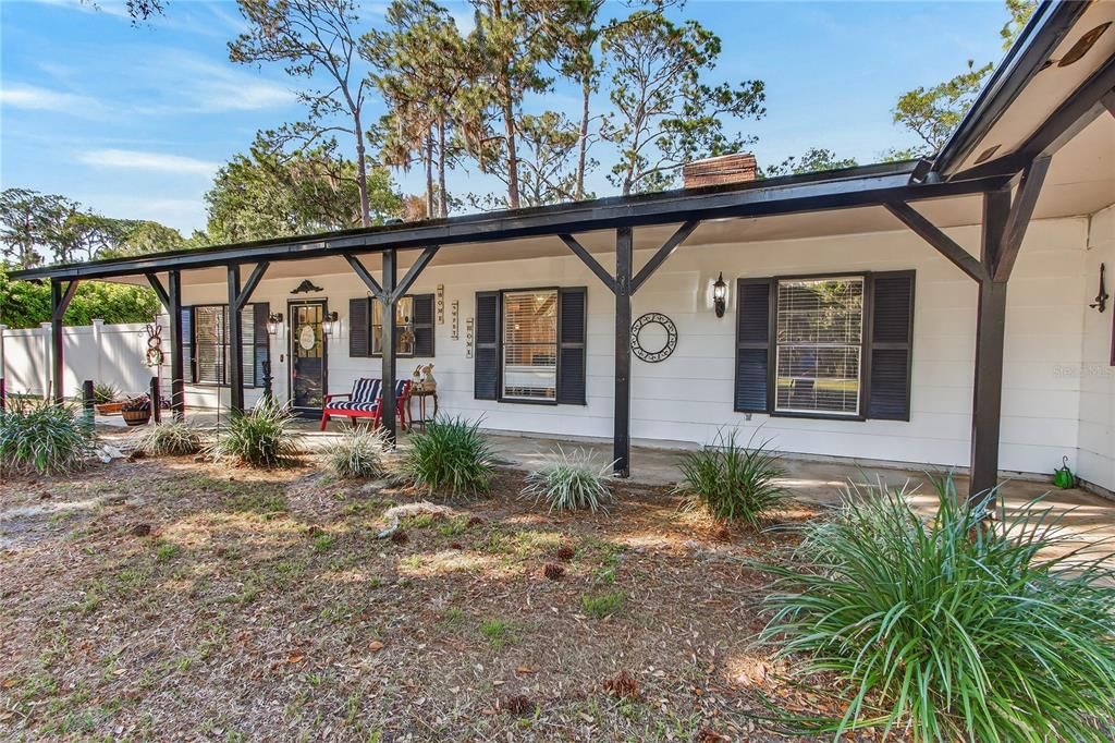 Activo con contrato: $349,900 (3 camas, 2 baños, 1898 Pies cuadrados)