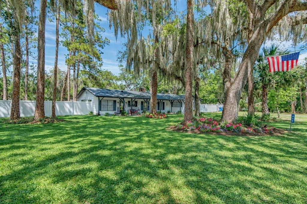 Activo con contrato: $349,900 (3 camas, 2 baños, 1898 Pies cuadrados)