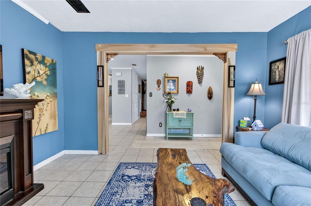 Activo con contrato: $349,900 (3 camas, 2 baños, 1898 Pies cuadrados)