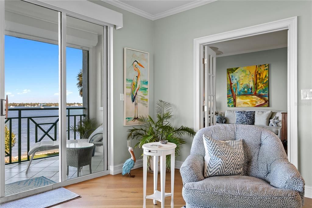 Active With Contract: $950,000 (2 beds, 2 baths, 1625 Square Feet)