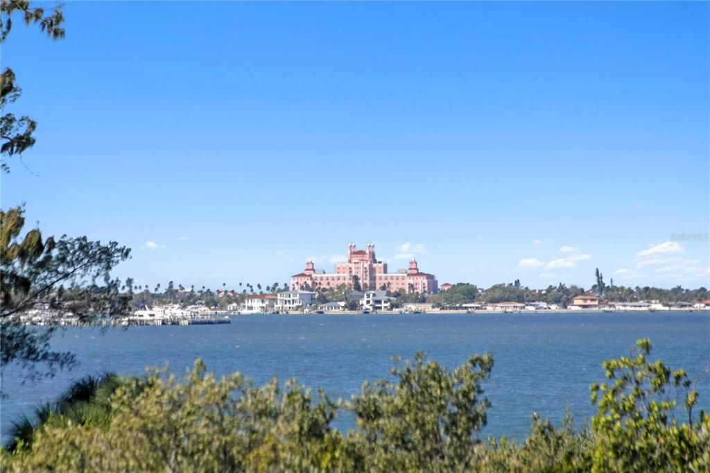 Active With Contract: $950,000 (2 beds, 2 baths, 1625 Square Feet)
