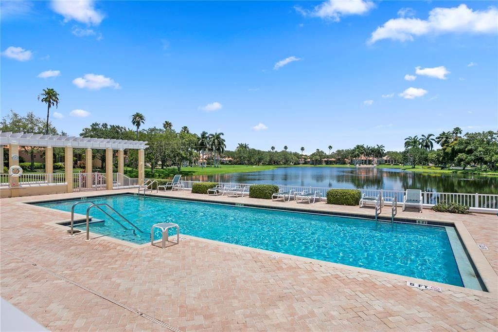 Active With Contract: $950,000 (2 beds, 2 baths, 1625 Square Feet)