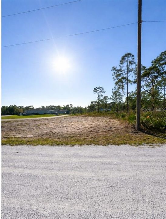 На продажу: $17,900 (0.16 acres)