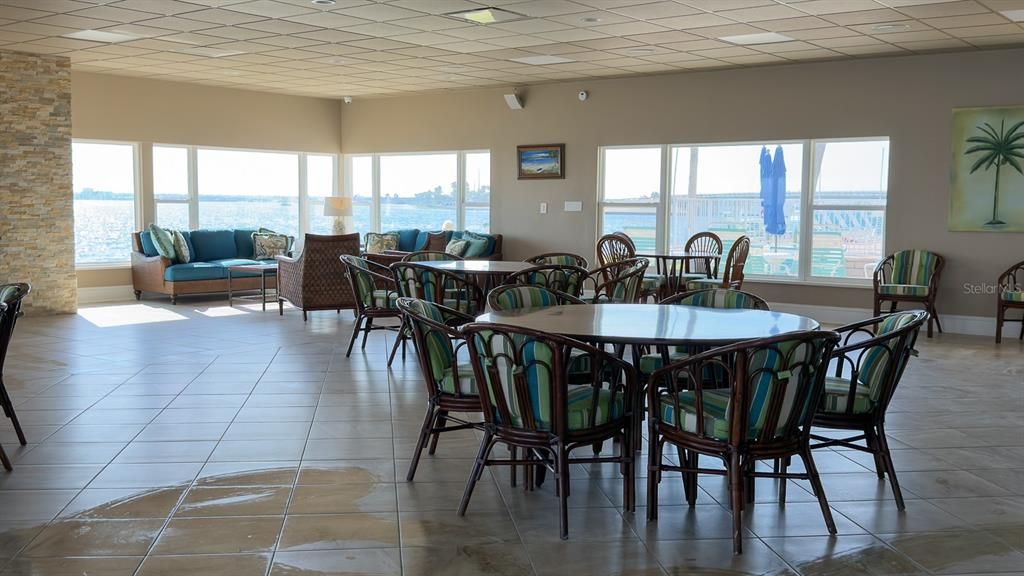 En Venta: $245,000 (2 camas, 1 baños, 1100 Pies cuadrados)