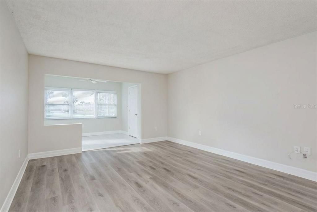 En Venta: $245,000 (2 camas, 1 baños, 1100 Pies cuadrados)