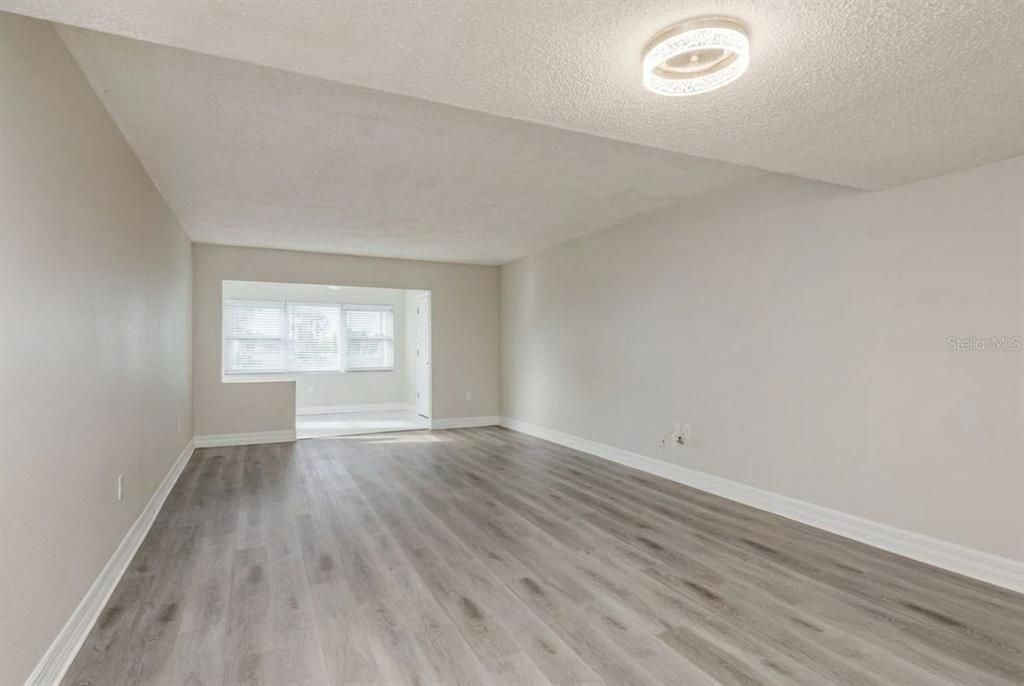 En Venta: $245,000 (2 camas, 1 baños, 1100 Pies cuadrados)