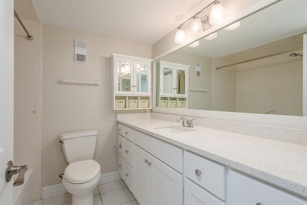 En Venta: $245,000 (2 camas, 1 baños, 1100 Pies cuadrados)