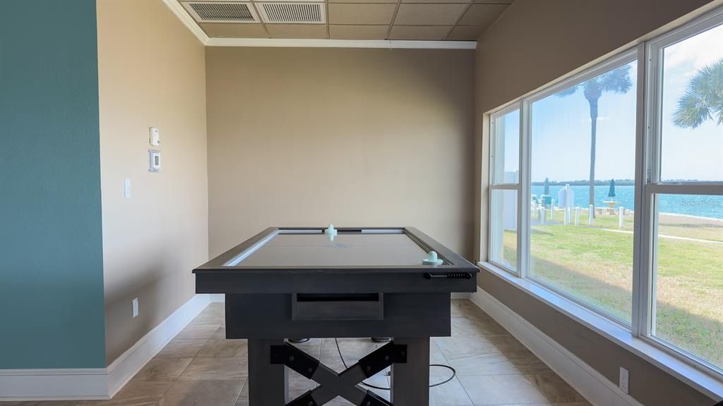 En Venta: $245,000 (2 camas, 1 baños, 1100 Pies cuadrados)