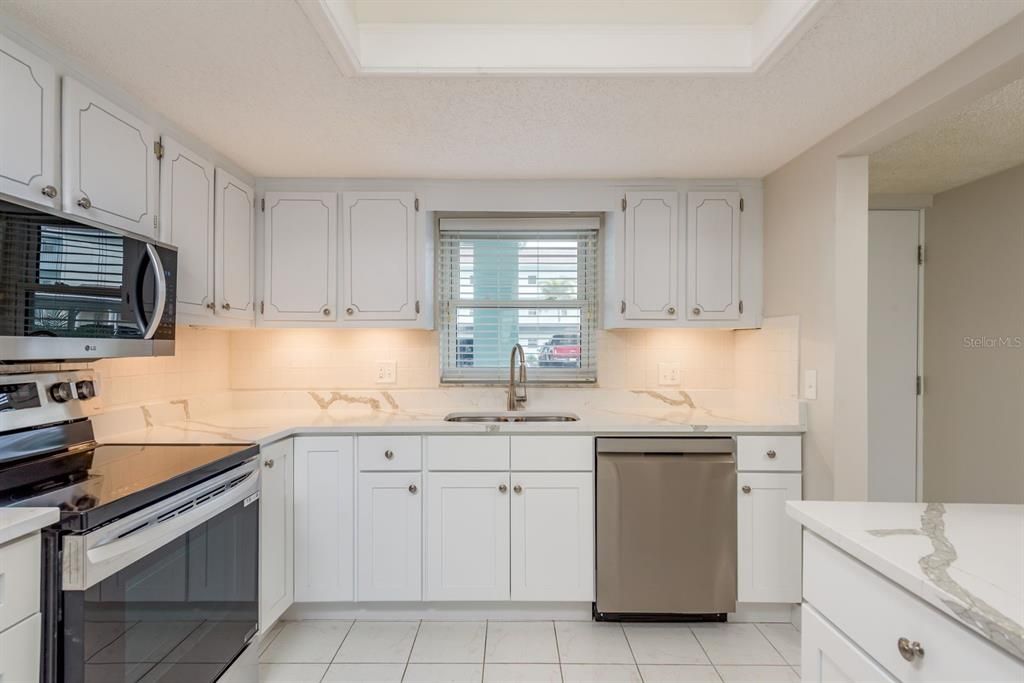 En Venta: $245,000 (2 camas, 1 baños, 1100 Pies cuadrados)