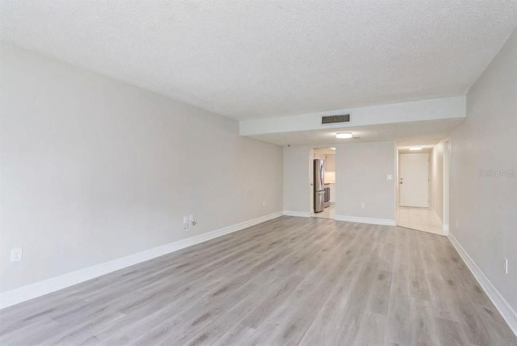 En Venta: $245,000 (2 camas, 1 baños, 1100 Pies cuadrados)