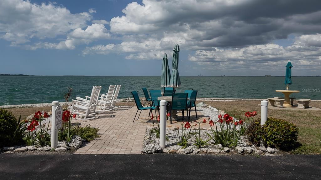 En Venta: $245,000 (2 camas, 1 baños, 1100 Pies cuadrados)