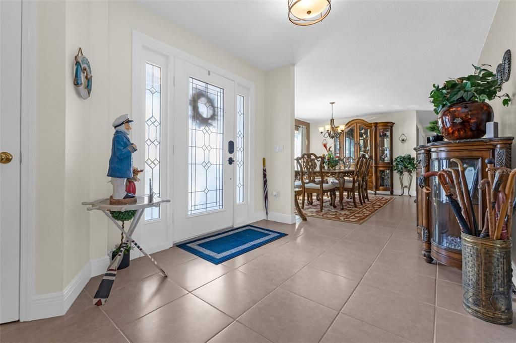 En Venta: $795,000 (3 camas, 3 baños, 2549 Pies cuadrados)
