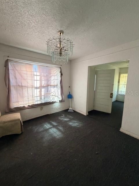Active With Contract: $98,000 (3 beds, 1 baths, 927 Square Feet)