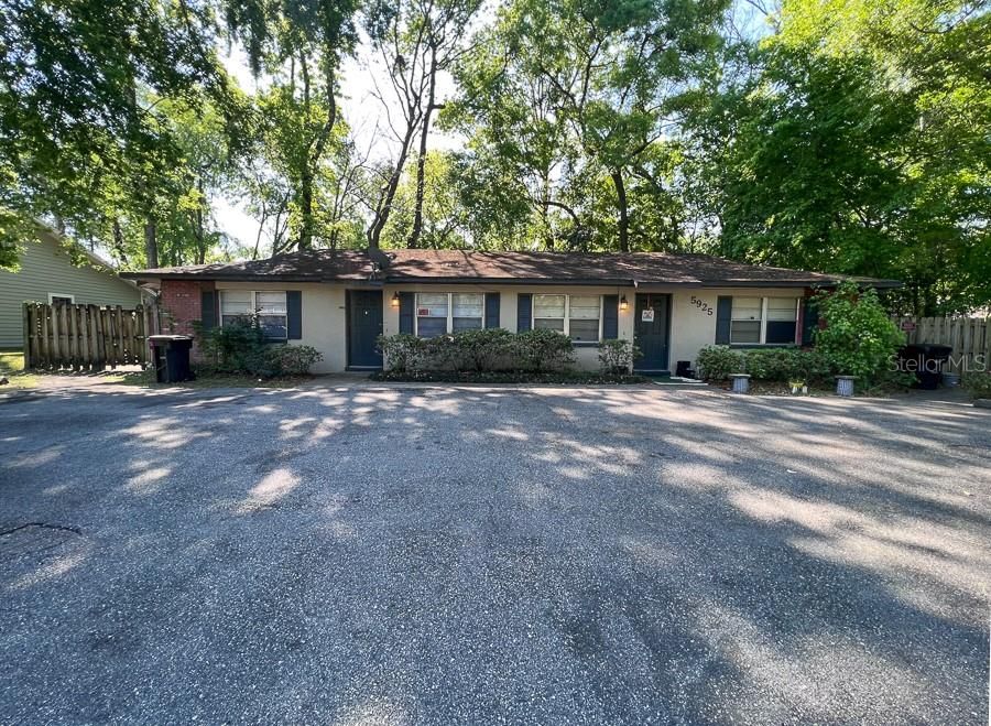 出租: $1,125 (2 贝兹, 1 浴室, 870 平方英尺)