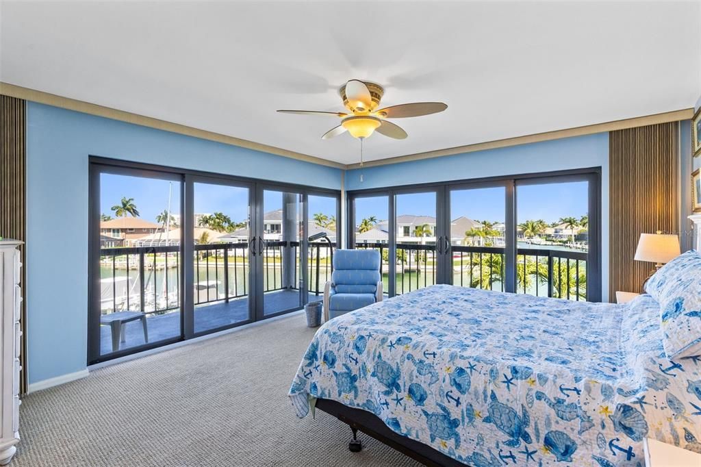 For Sale: $879,990 (2 beds, 2 baths, 1800 Square Feet)