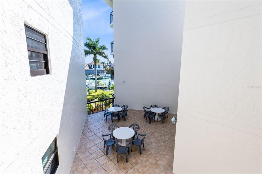 For Sale: $879,990 (2 beds, 2 baths, 1800 Square Feet)