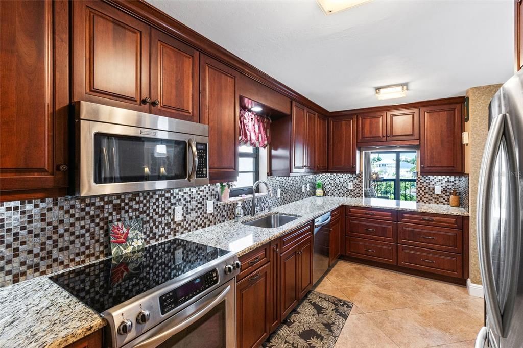 For Sale: $879,990 (2 beds, 2 baths, 1800 Square Feet)