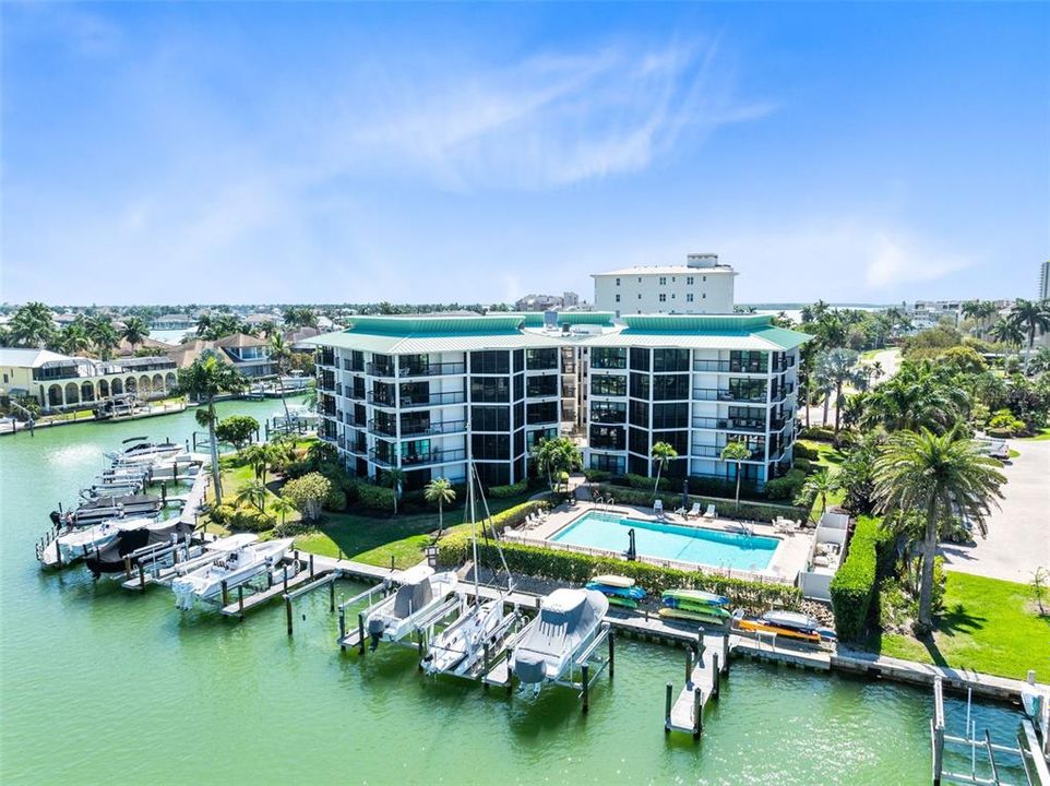 For Sale: $879,990 (2 beds, 2 baths, 1800 Square Feet)