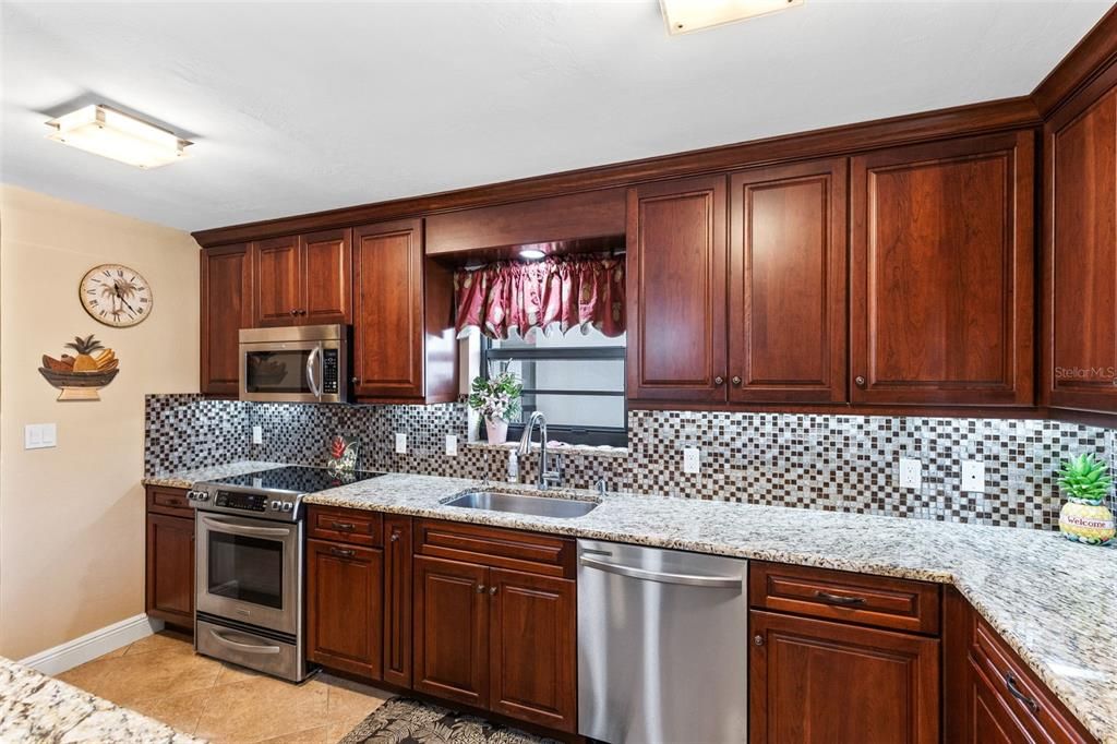 For Sale: $879,990 (2 beds, 2 baths, 1800 Square Feet)