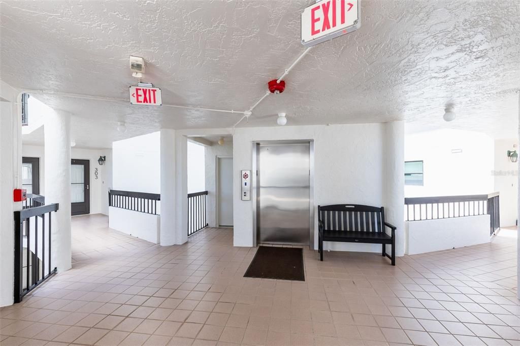 For Sale: $879,990 (2 beds, 2 baths, 1800 Square Feet)