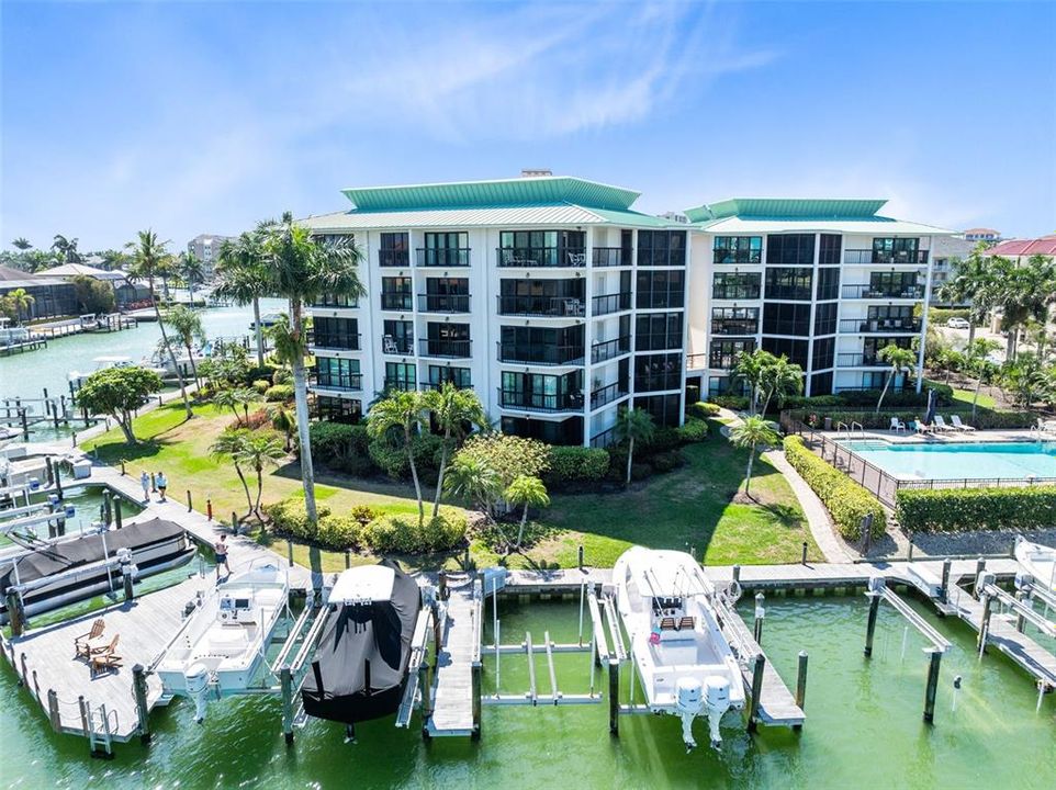 For Sale: $879,990 (2 beds, 2 baths, 1800 Square Feet)
