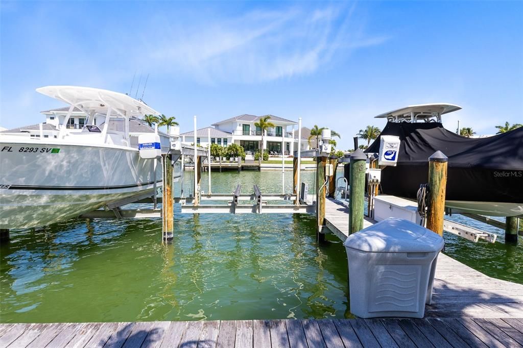 For Sale: $879,990 (2 beds, 2 baths, 1800 Square Feet)