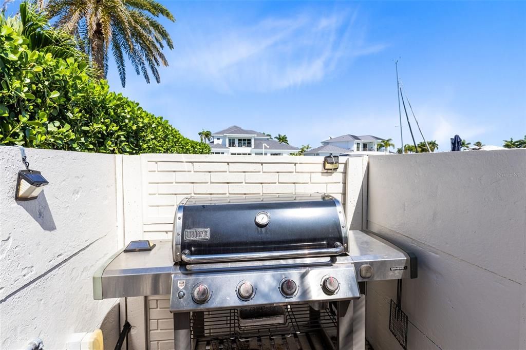 For Sale: $879,990 (2 beds, 2 baths, 1800 Square Feet)
