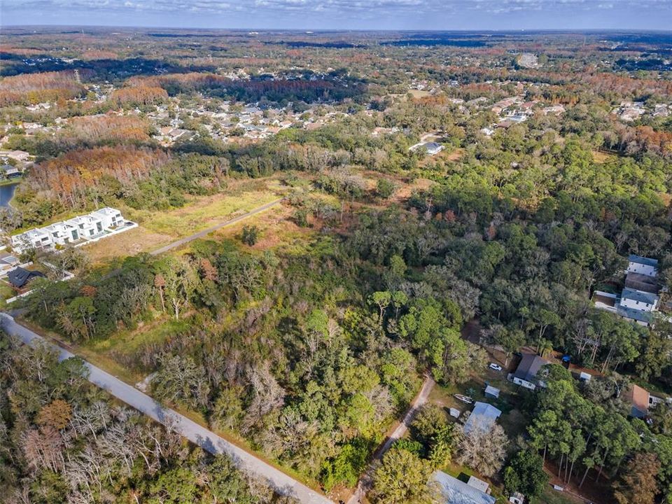 На продажу: $275,000 (0.13 acres)