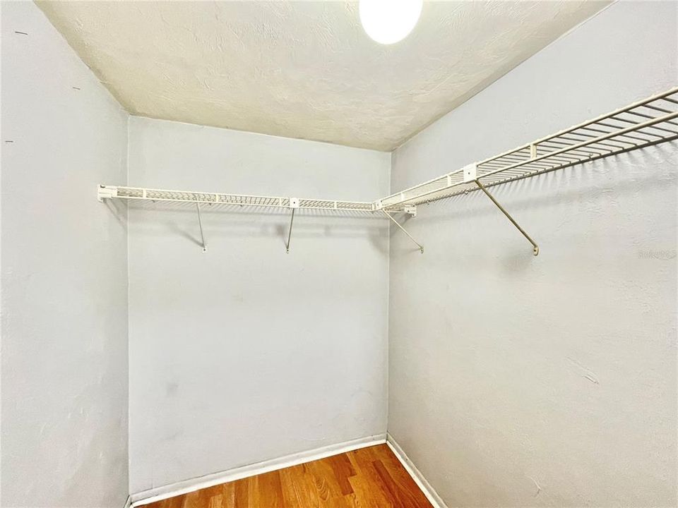 待售: $79,500 (2 贝兹, 2 浴室, 1292 平方英尺)