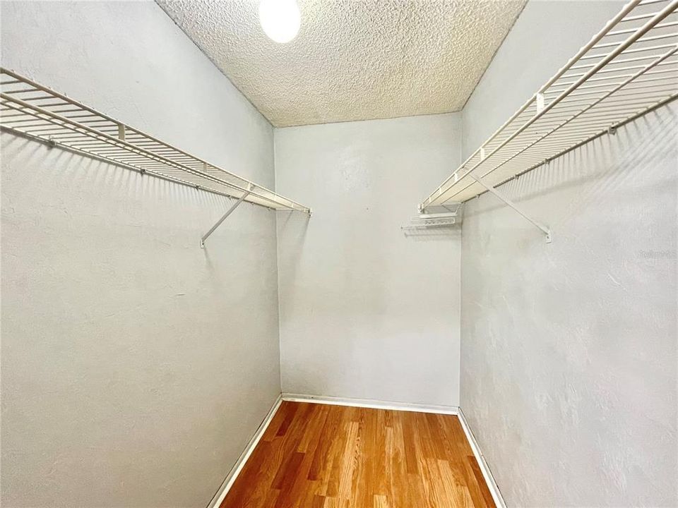 待售: $79,500 (2 贝兹, 2 浴室, 1292 平方英尺)