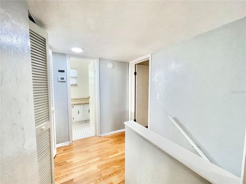 待售: $79,500 (2 贝兹, 2 浴室, 1292 平方英尺)