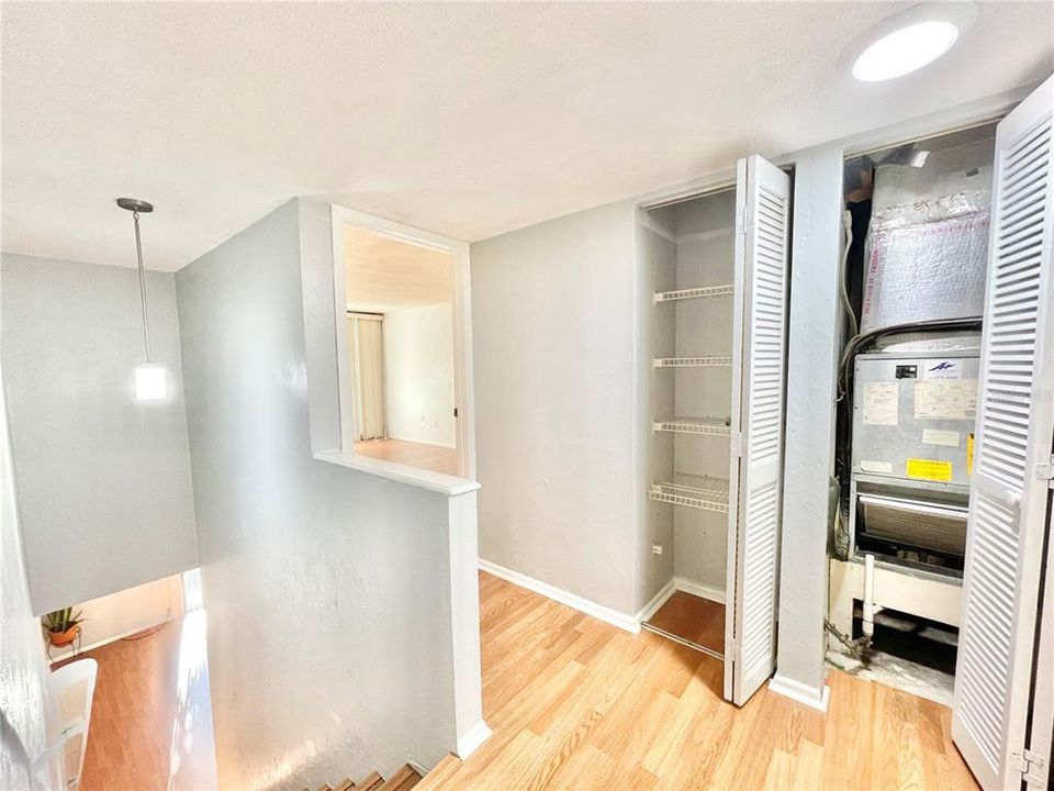 待售: $79,500 (2 贝兹, 2 浴室, 1292 平方英尺)