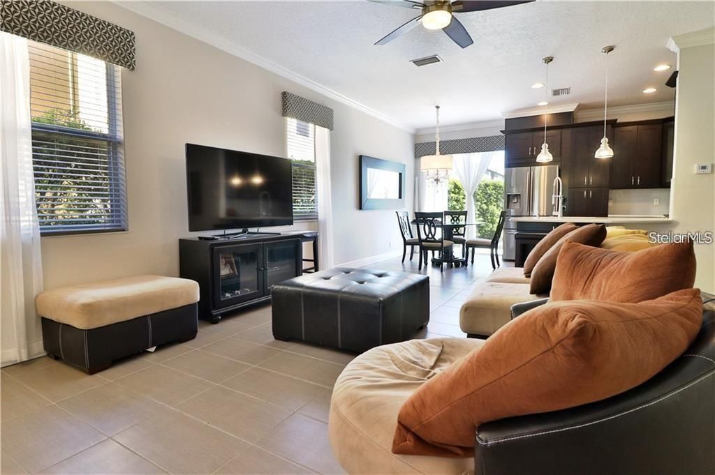 Active With Contract: $3,300 (4 beds, 2 baths, 1866 Square Feet)