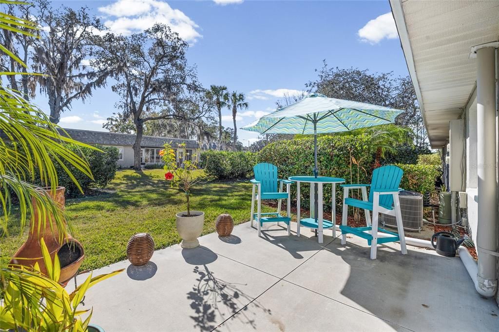 For Sale: $113,000 (1 beds, 1 baths, 659 Square Feet)