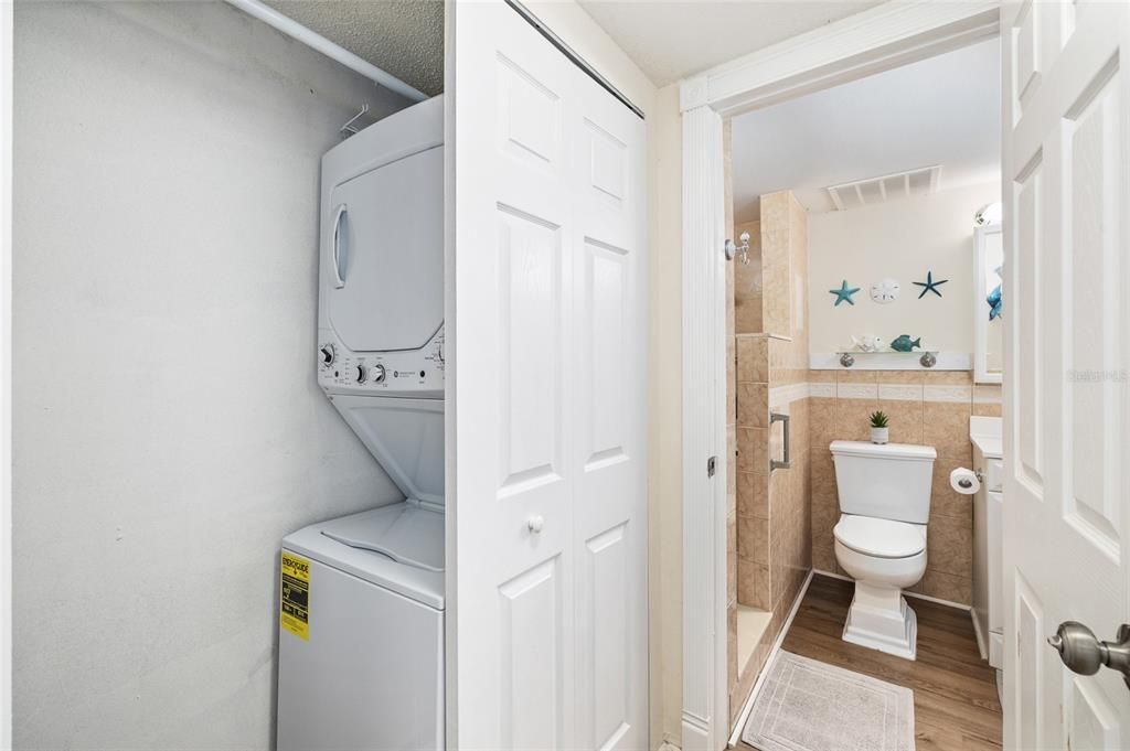 For Sale: $113,000 (1 beds, 1 baths, 659 Square Feet)